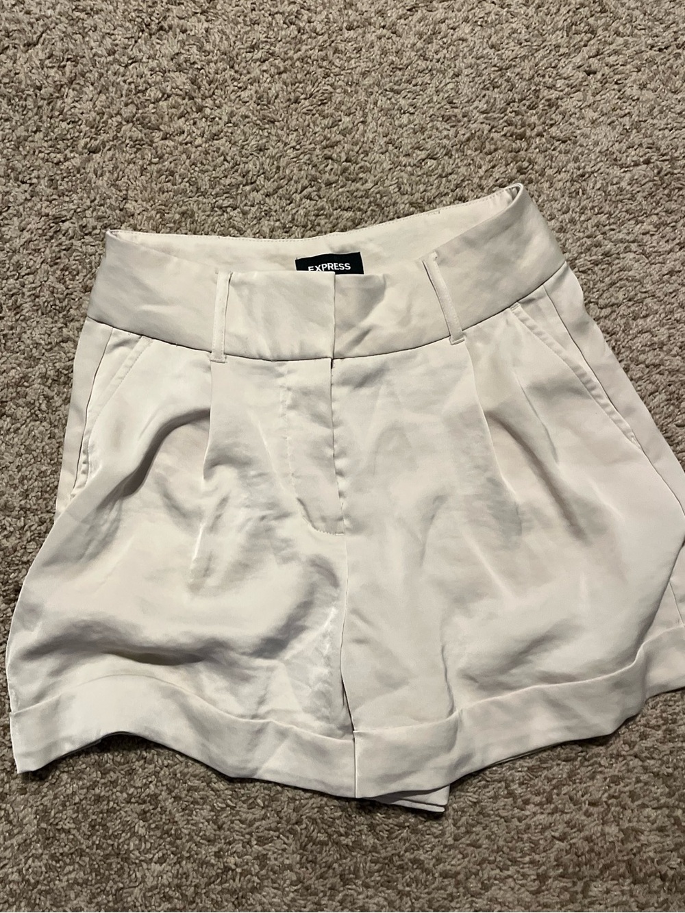 Express Cream High-Waist Pleated Women's Shorts